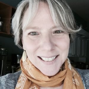 Meet your Posher, Jenifer